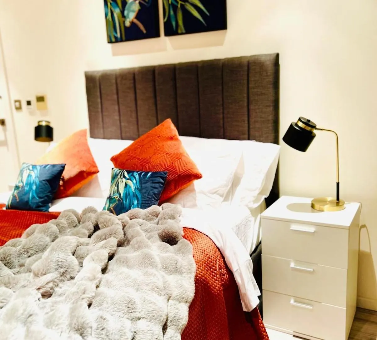 Luxury Stay With Stunning Views In Prime Location - Perfect For Business Or Leisure London